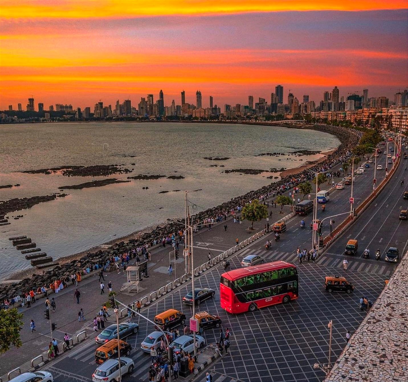 Mumbai marine drive thebombaycity